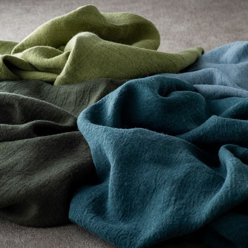 リネンウール-綾織りベルギーリネンウールビエラ40番手 (旧：洗いこ