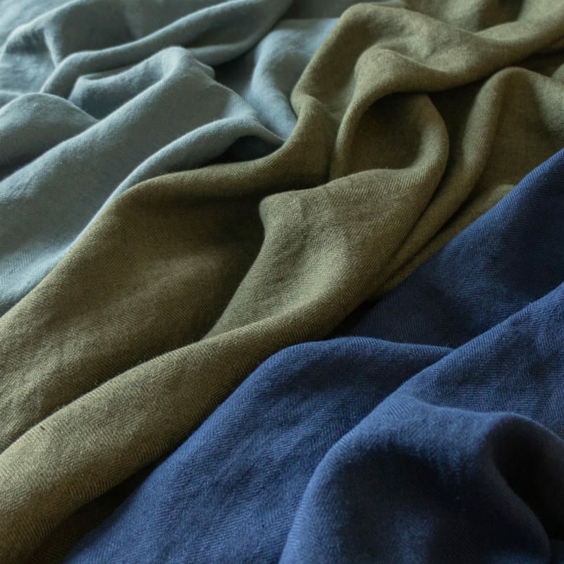 日本製 麻100％ 生地 ヘリンボン織-アンティーク風ラミーリネン